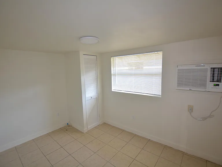 2850 Lake Alfred Rd #4 — Photo 2