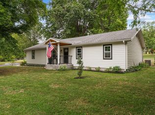 1610 E Carleton St, Springfield, MO 65804
