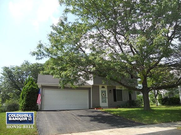 2nd image of 2900 Worchester Ln