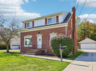 2040 Clague Rd, Westlake, OH 44145