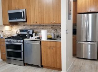 3433 43rd St APT 1F, Long Island City, NY 11101