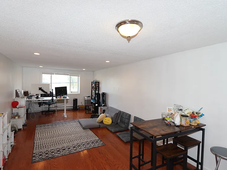 94 Beacon St #14 — Photo 8