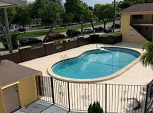 2285 NE 172nd St APT 15, North Miami Beach, FL 33160