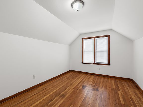 3rd image of 1225 Delno Ave