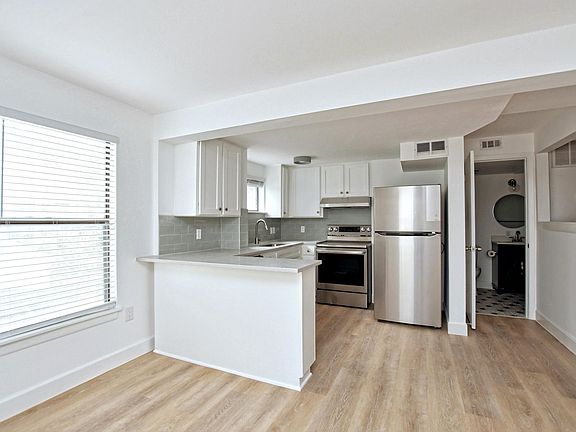 5th image of 3105 Glen Ora St APT 5