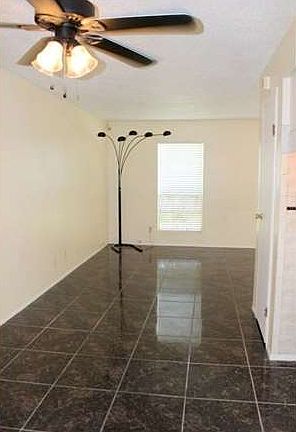 2nd image of 1809 W Adrian St