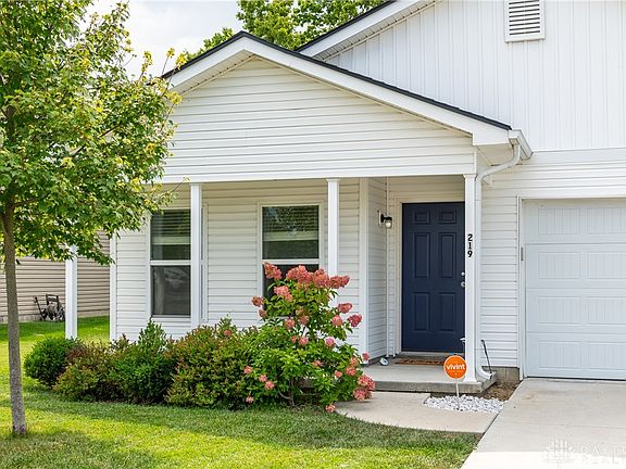 3rd image of 219 Riesling Dr