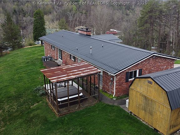 2nd image of 2008 Cortona Ln