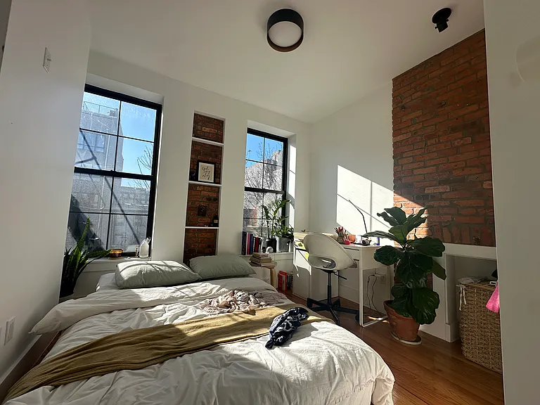 1468 Fulton St #2R — Photo 16