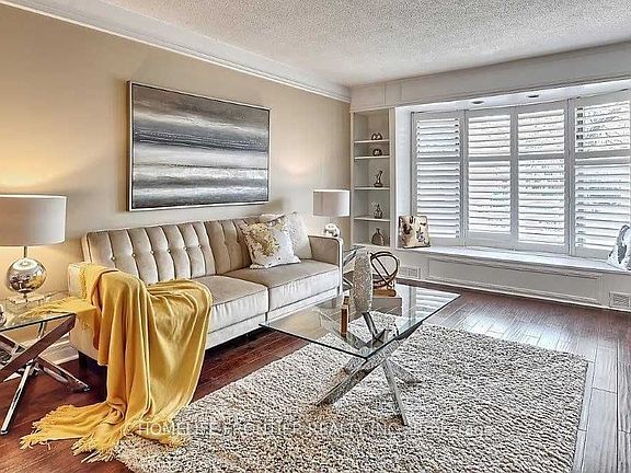5th image of 44 Rutledge Ave