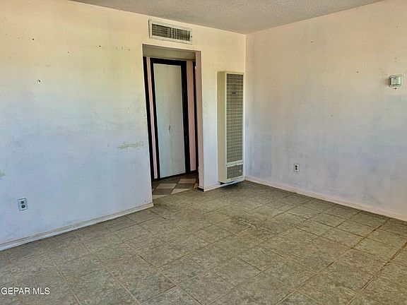 5th image of 8148 Lomita Dr