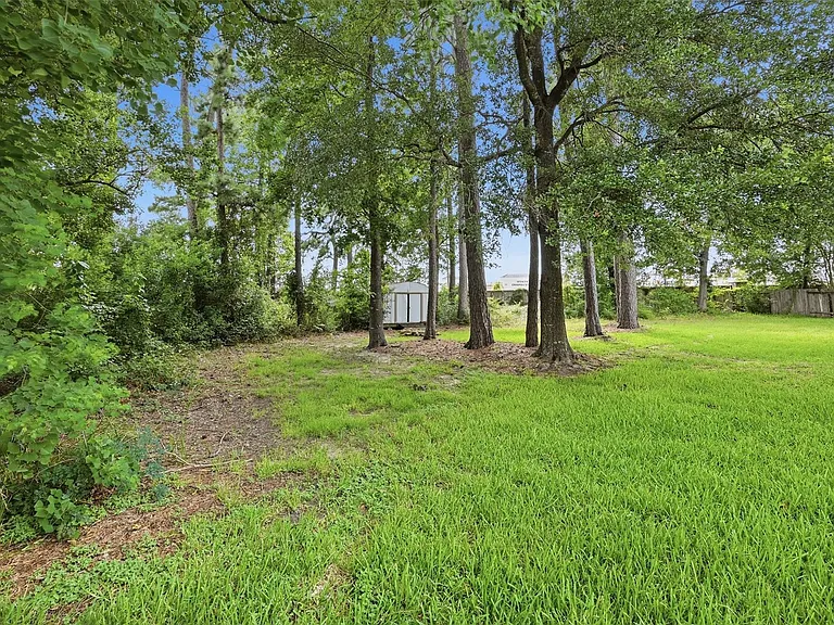 25203 Oak Villa Dr — Photo 40