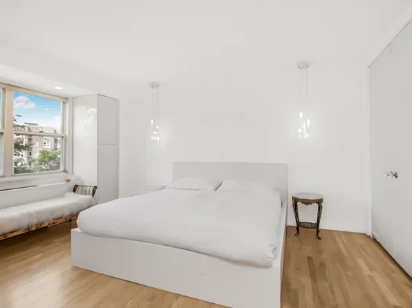 3777 Independence Avenue image 12 of 25