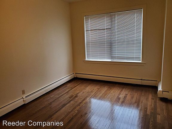 3rd image of 1223 Beacon St APT 5