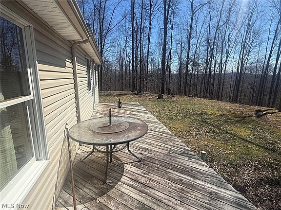3rd image of 1137 Cain Rd