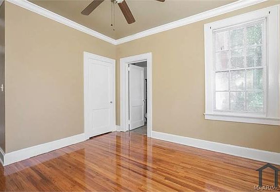 3rd image of 2305 Yancey Ave