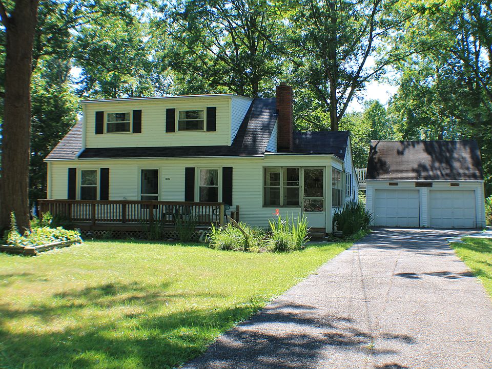 1st image of 10394 California St