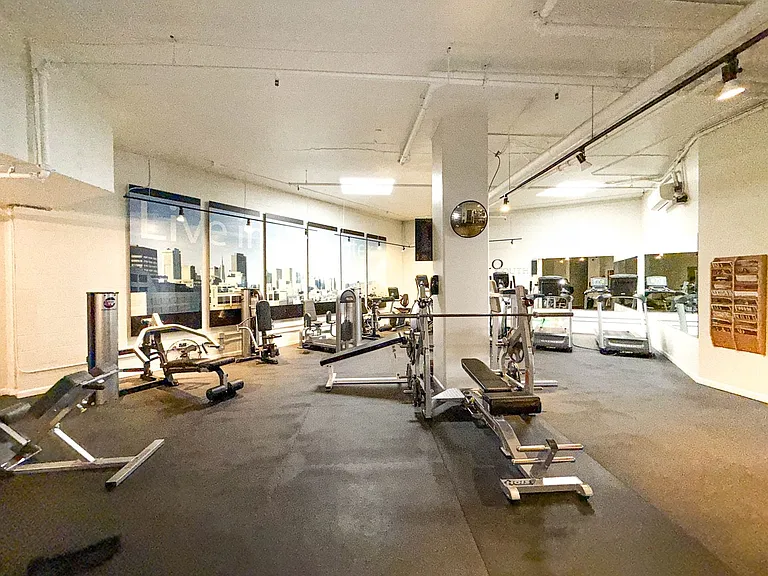 140 S Van Ness Ave #743 — Photo 4