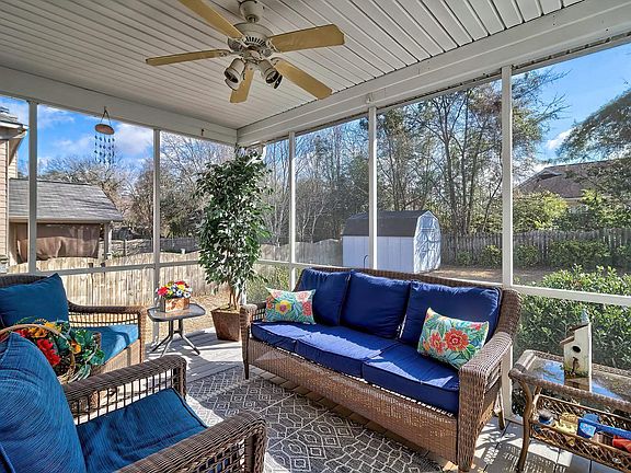 2nd image of 121 Rivendell Dr