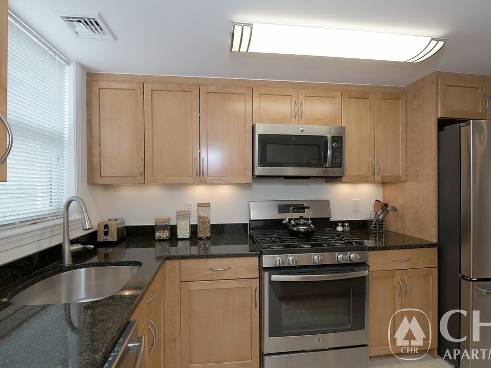 1st image of 87 Thornton Rd