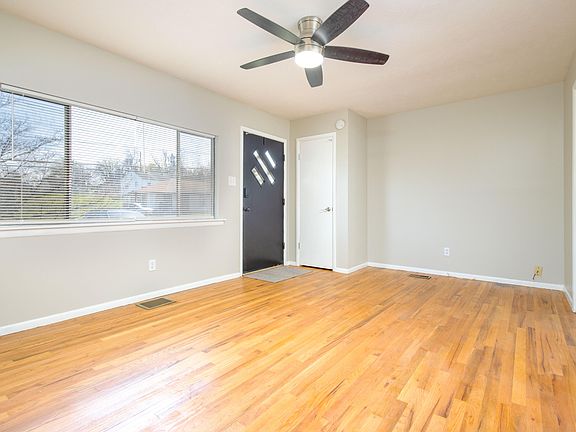 3rd image of 1619 McCroskey Ave