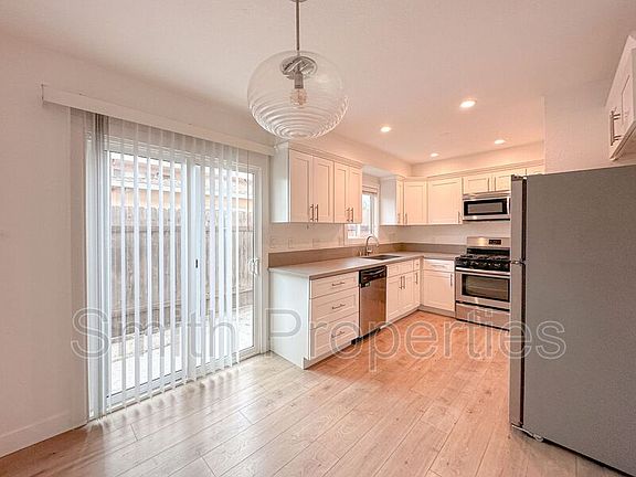 3rd image of 3868 W 132nd St #1