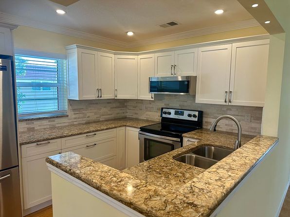 84 Crooked Tree Ln APT 202