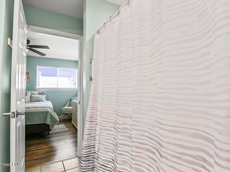 1664 Beach Blvd #65 — Photo 11