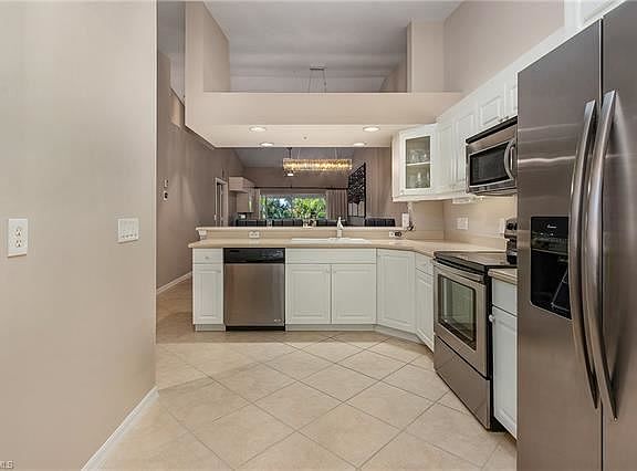 5th image of 2370 Hidden Lake Ct APT 6