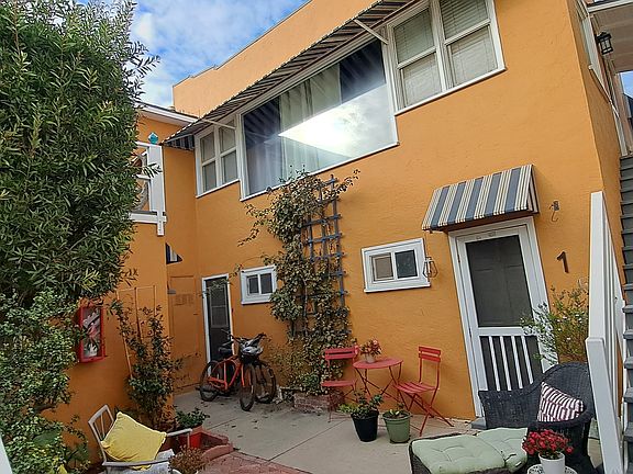 5th image of 1527 Seal Way APT 4