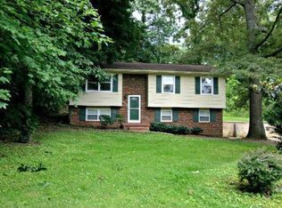 2329 Round Tree Dr, Knoxville, TN 37923