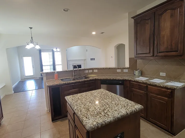 308 Enid Dr — Photo 8