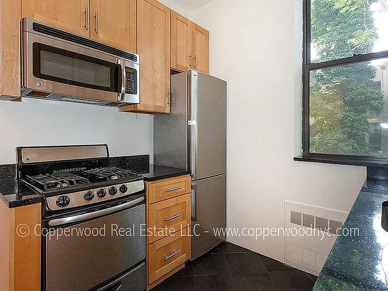310 E 85th St #2C — Photo 5