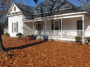 610 Harkey Rd, Sanford, NC 27330