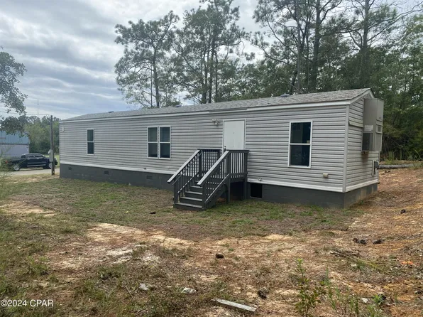 1394 Watts Ave, Chipley, FL 32428