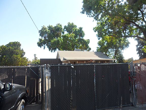 4th image of 626 N Monte Ave
