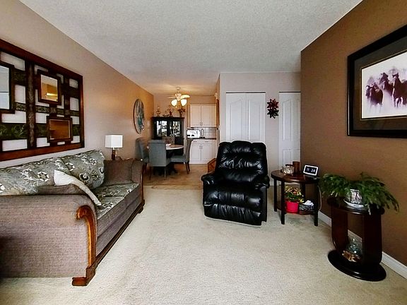 3rd image of 10216 102nd Ave #306