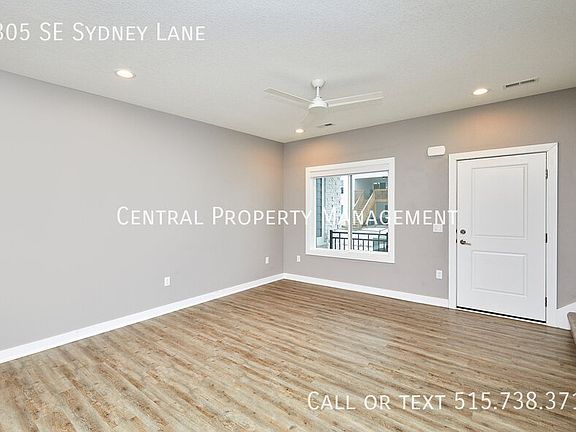 3rd image of 2305 SE Sydney Ln
