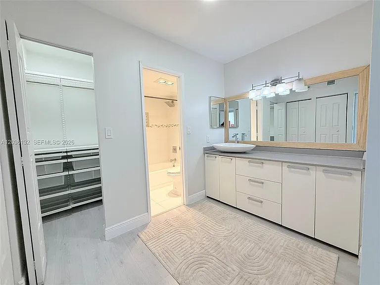 20355 NE 34th Ct #324 — Photo 5