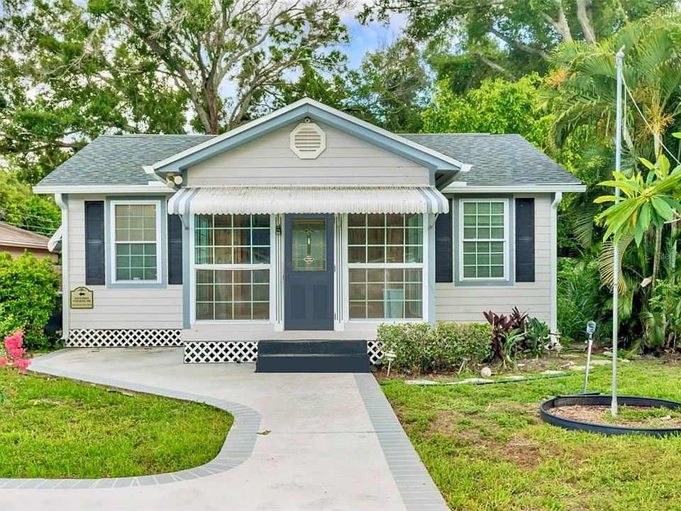1st image of 4020 51ST AVENUE N