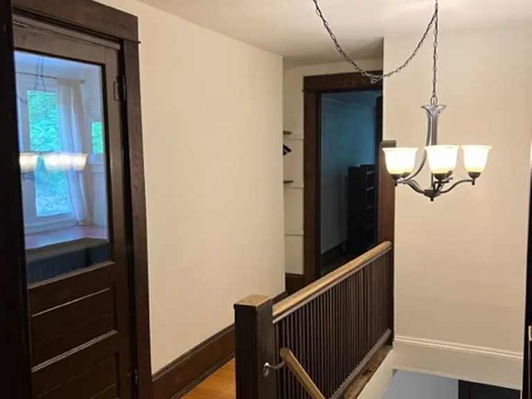119 Thurston Ave — Photo 35
