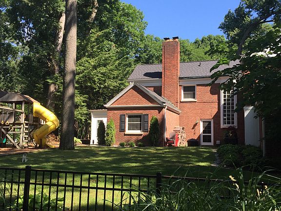 4th image of 78 Merwood Dr E
