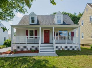 721 S Quaker Ln, West Hartford, CT 06110