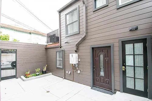 822 Arkansas St Photo 1