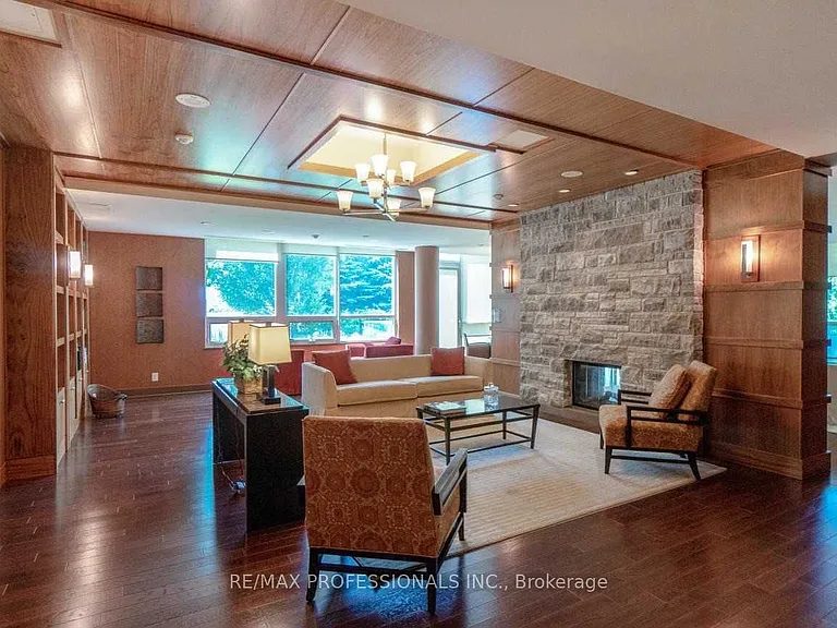 1055 Southdown Rd #1311 — Photo 38