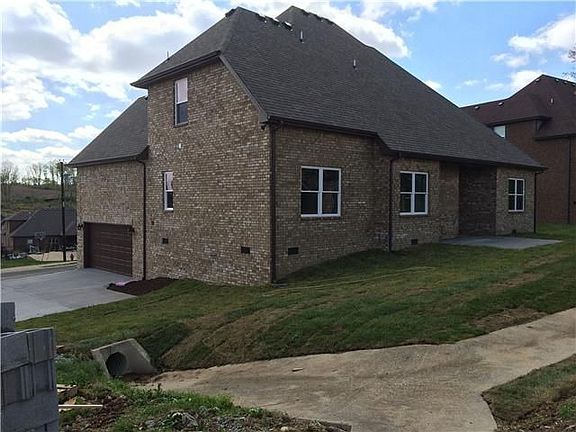 3rd image of 310 Bonifay Dr