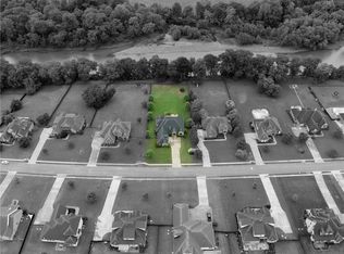 2171 Riverfront Ln, Fayetteville, AR 72703