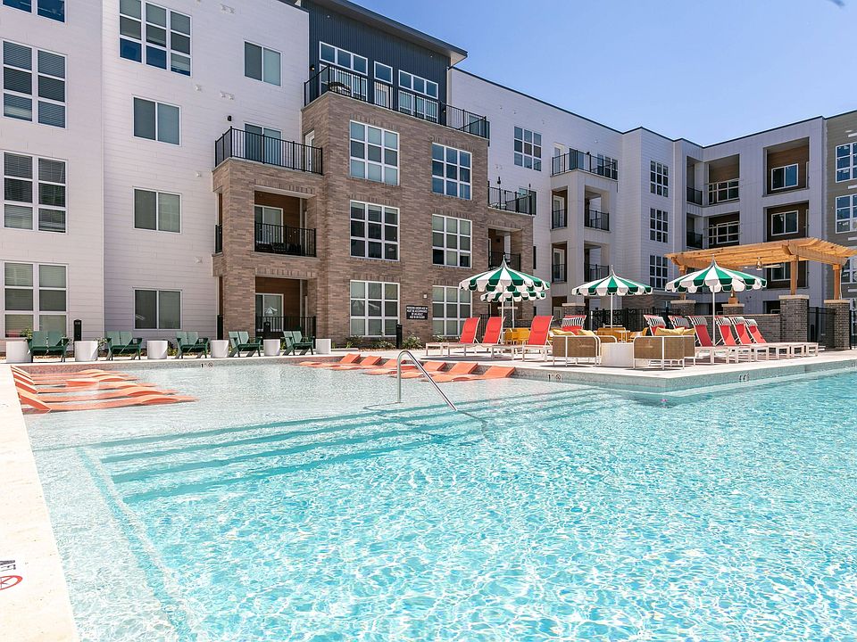 Resort Style Heated Pool