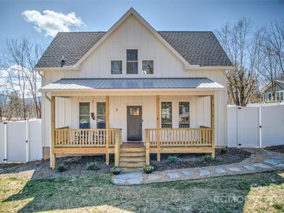 7 Mountain View Ave, Black Mountain, NC, 28711