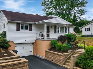 107 Bantam Ridge Ct, Wintersville, OH 43953